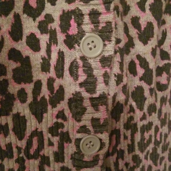 Cardigan - Picture 2 of 3